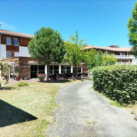 Villa Rose De Mons - Residence Services Senior La Brede エクステリア 写真