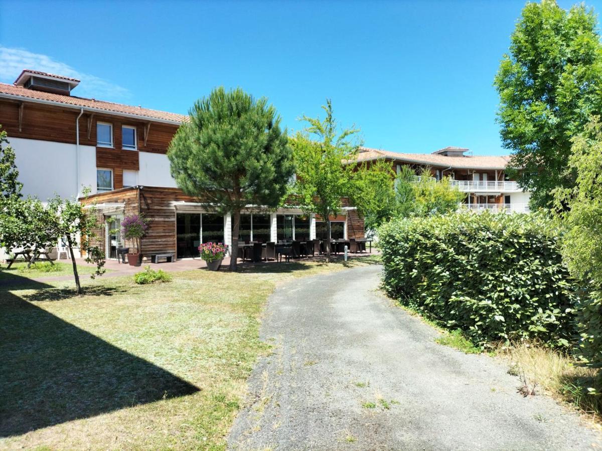 Villa Rose De Mons - Residence Services Senior La Brede エクステリア 写真