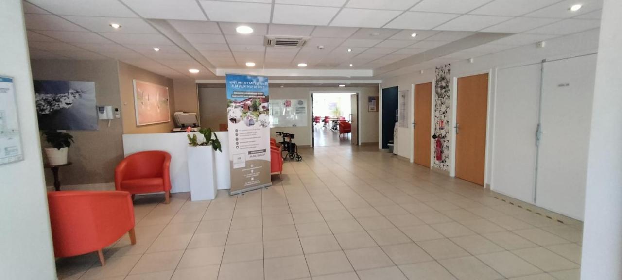 Villa Rose De Mons - Residence Services Senior La Brede エクステリア 写真